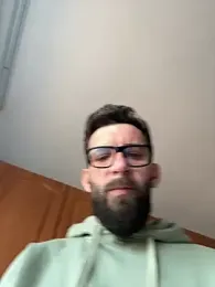 Michel_huge — Stripchat recorded stream image, 14.03.2026 08:20