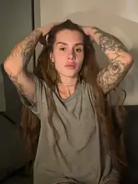 EmiliaCatalina — Stripchat recorded stream image, 14.03.2026 23:40
