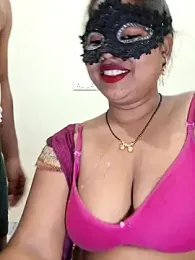 Soniya_G — Stripchat recorded stream image, 15.03.2026 17:10