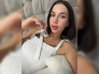 BabyDarii — Bongacams recorded stream screenshot (15 Mar 2026)