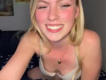 elliee81 — Chaturbate recorded stream screenshot (16 Mar 2026)