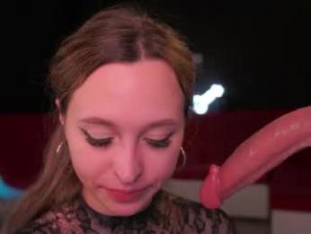 karolinedeep_love — Chaturbate recorded stream image, 17.03.2026 00:00