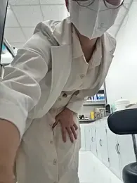 HinaLovely — Stripchat recorded stream screenshot (17 Mar 2026)