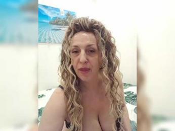 mery8poppins — Bongacams recorded stream screenshot (17 Mar 2026)