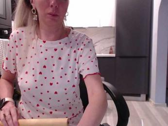 blondalina — Bongacams recorded stream image, 18.03.2026 08:50