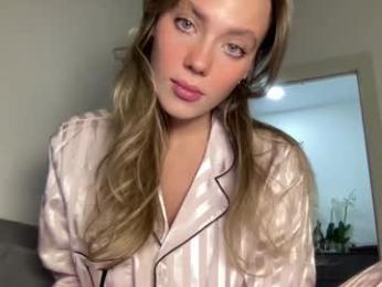 angel_from_sky — Chaturbate recorded stream screenshot (07 Mar 2025)