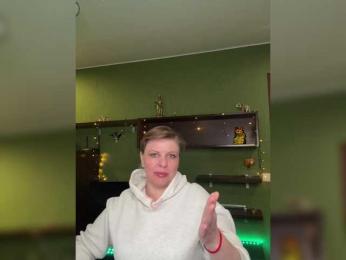 Veronika_Gold — Bongacams recorded stream screenshot (18 Mar 2026)