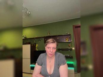 Veronika_Gold — Bongacams recorded stream screenshot (18 Mar 2026)