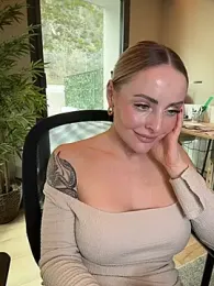 EmaSalis — Stripchat recorded stream image, 19.03.2026 10:30