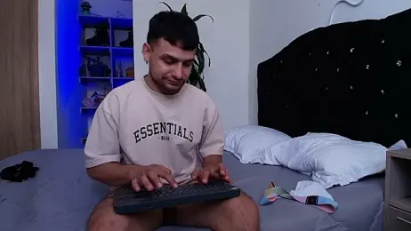 Two_sinzXX — Stripchat recorded stream image, 19.03.2026 16:20