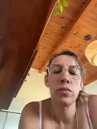 Gatitacarlita — Stripchat recorded stream screenshot (19 Mar 2026)