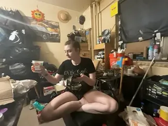 Snowbunnycake_131 — Stripchat recorded stream screenshot (21 Mar 2026)