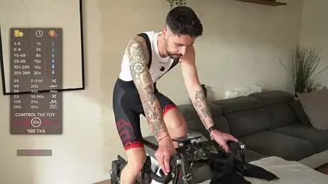 monsieurguitsxxx — Stripchat recorded stream image, 21.03.2026 12:50