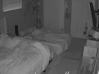 voyeurcam-house-charleys-room — Camsoda recorded stream image, 18.03.2026 13:30