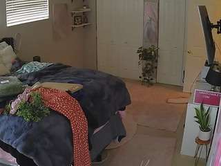 voyeurcam-house-charleys-room — Camsoda recorded stream image, 18.03.2026 13:30