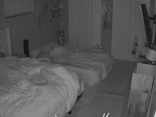 voyeurcam-house-charleys-room — Camsoda recorded stream image, 18.03.2026 13:30