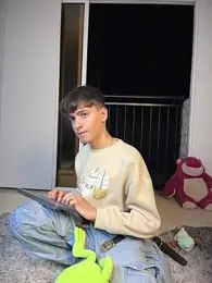 Naim_TheKing — Stripchat recorded stream image, 21.03.2026 22:30