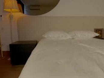 nicolle_mitchelle — Chaturbate recorded stream image, 24.03.2026 14:40
