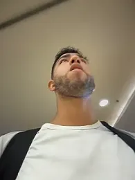 liam_bronw — Stripchat recorded stream image, 24.03.2026 17:40