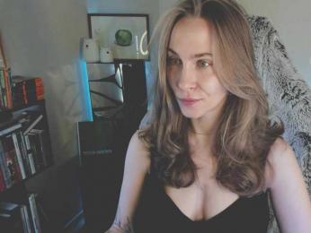 Adamova_Eva — Bongacams recorded stream screenshot (07 Mar 2025)
