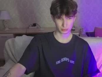 drinklinov — Chaturbate recorded stream image, 24.03.2026 20:10