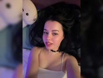Businka13 — Bongacams recorded stream image, 26.03.2026 18:10