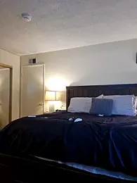 Roddog18 — Stripchat recorded stream image, 27.03.2026 00:00