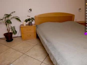 foxeslovefoxes — Chaturbate recorded stream screenshot (27 Mar 2026)