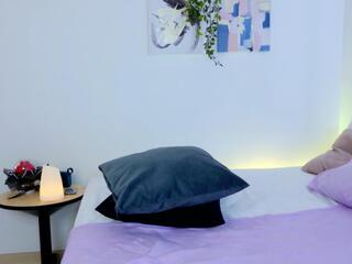 Sara Laurent — Flirt4free recorded stream image, 27.03.2026 13:50