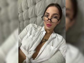 BabyDarii — Bongacams recorded stream screenshot (28 Mar 2026)