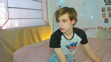 AvenGlow — Stripchat recorded stream image, 29.03.2026 05:40