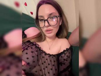 Cris_Mi — Bongacams recorded stream screenshot (29 Mar 2026)