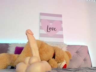 sofievanss — Camsoda recorded stream image, 30.03.2026 08:00