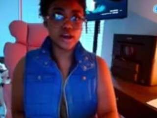 briannabrave — Camsoda recorded stream image, 31.03.2026 08:20