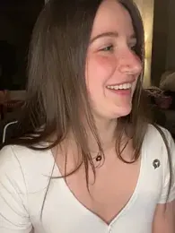 nerdynina — Stripchat recorded stream image, 01.04.2026 00:00