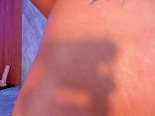 isabelredrose — Camsoda recorded stream image, 01.04.2026 04:00
