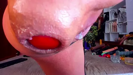 NikkaHOTx — Stripchat recorded stream image, 01.04.2026 05:50