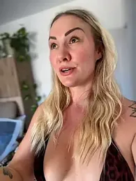 NastyMilf_ — Stripchat recorded stream screenshot (01 Apr 2026)