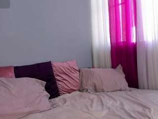 mollyybloom — Camsoda recorded stream image, 01.04.2026 15:10