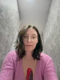 The_Snowwhitee — Stripchat recorded stream image, 01.04.2026 20:10