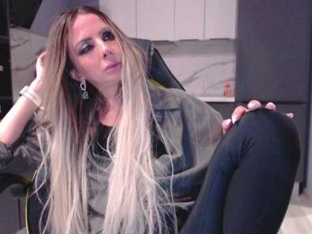 blondalina — Bongacams recorded stream image, 01.04.2026 18:30