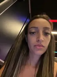 BelleLouiseVp — Stripchat recorded stream screenshot (01 Apr 2026)