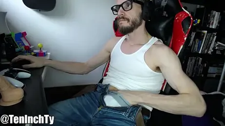 teninchty — Stripchat recorded stream image, 01.04.2026 23:00