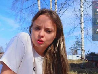 misss-vikki — Bongacams recorded stream image, 02.04.2026 09:00