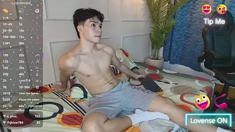 luandy — Stripchat recorded stream screenshot (02 Apr 2026)