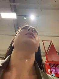 Holly_Play — Stripchat recorded stream screenshot (03 Apr 2026)