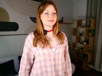 viola_larson — Chaturbate recorded stream screenshot (03 Apr 2026)