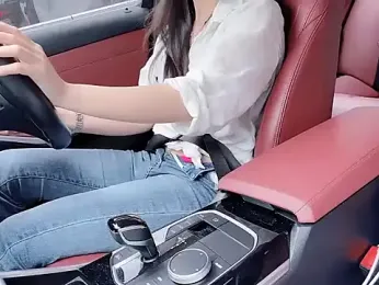 newwell — Stripchat recorded stream screenshot (03 Apr 2026)