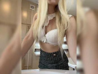 -Riviera- — Bongacams recorded stream image, 04.04.2026 09:50