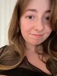 curvyflawless — Stripchat recorded stream screenshot (04 Apr 2026)